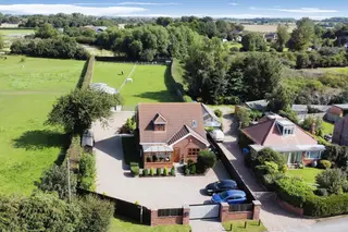 Manageable Equestrian Property with Large paddock and small resting paddock 