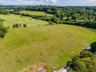 Family Home With Panoramic Views & Excellent Equestrian Facilities - New Forest
