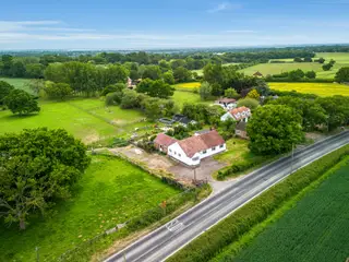 A deceptively spacious 4/5 bedroom family home with equestrian facilities and 3.07 acres of grounds (stls)