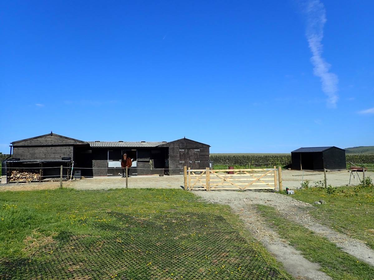 Property for Sale Todmorden WEST YORKSHIRE (AR6762)