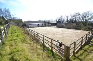 Advert photo