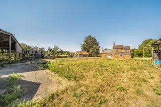 Advert photo