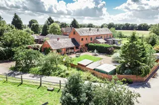 Stoke Golding WARWICKSHIRE (AR8006)* Under Offer!