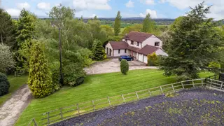 Beautiful Four Bedroom Equestrian Home - 4.1 Acres