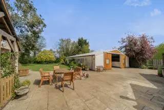 Advert photo