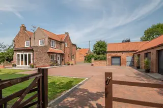 Advert photo