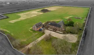 SPACIOUS 3200 square foot family residence, surrounded by undulating countryside and detached annexe