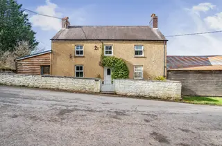 Porthyrhyd CARMARTHENSHIRE  EO8276 *OFFER ACCEPTED