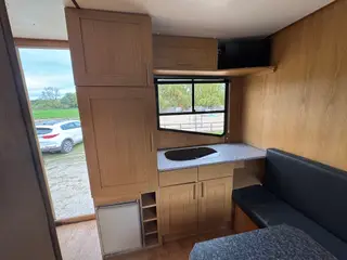Advert photo