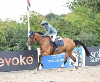 Advert photo