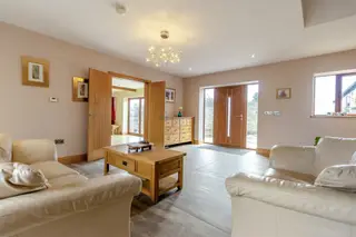 Advert photo