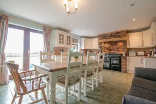 Advert photo