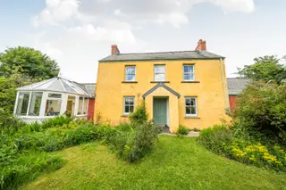 Advert photo